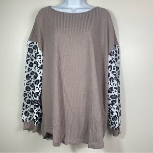 Plus Size Ribbed Leopard Print Sleeves